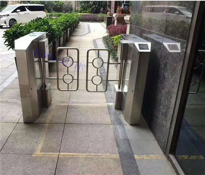 小區擺閘